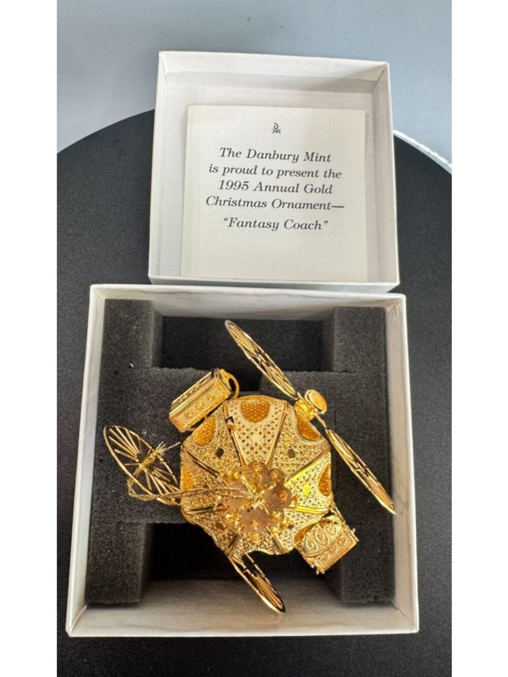 Danbury Mint 1995 Annual Gold Christmas Ornament Fantasy Coach With Box - Picture 7 of 7